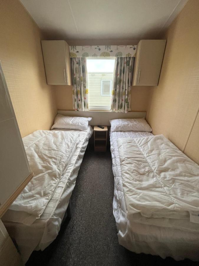 Fulmar 43 ~ Parkdean Holiday Resort เกรทยาร์มัธ ภายนอก รูปภาพ